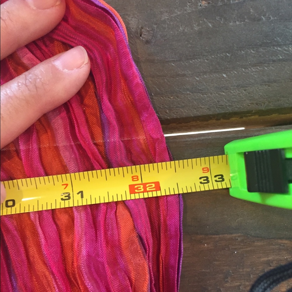 Beautiful long scarf - Picture 7 of 9